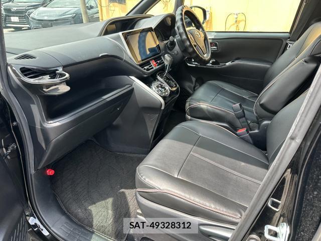Toyota VOXY 2020-01 8054190-13