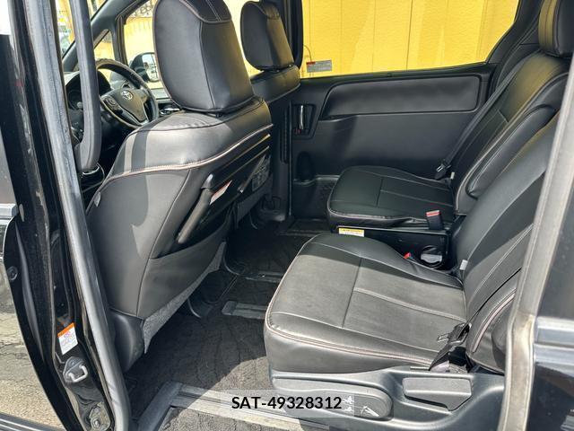 Toyota VOXY 2020-01 8054190-14