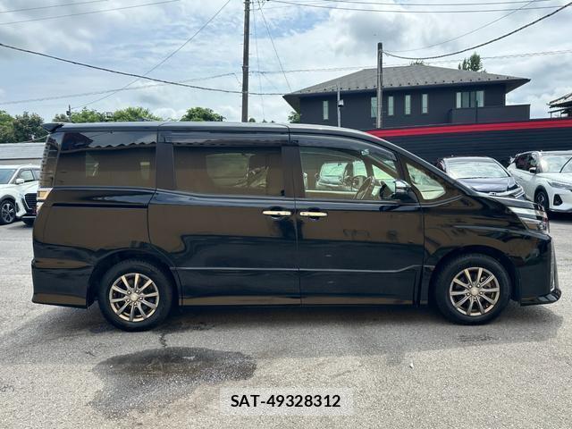 Toyota VOXY 2020-01 8054190-18