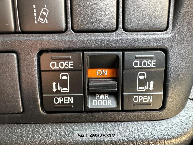 Toyota VOXY 2020-01 8054190-7