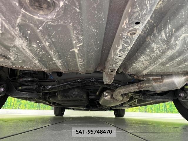 Toyota VOXY 2024-09 8054220-19