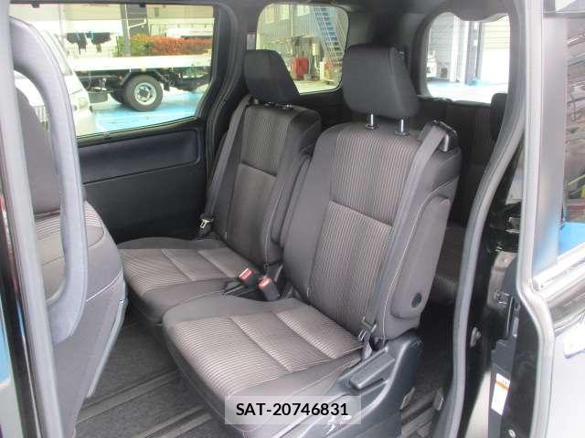 Toyota VOXY 2018-12 8054236-18