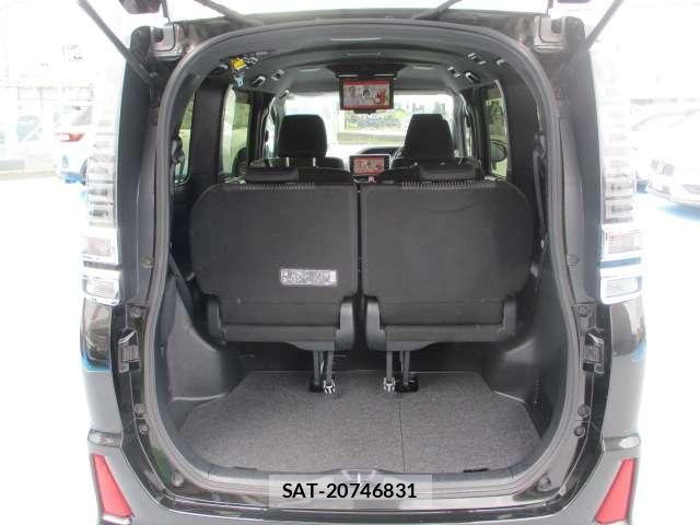 Toyota VOXY 2018-12 8054236-19