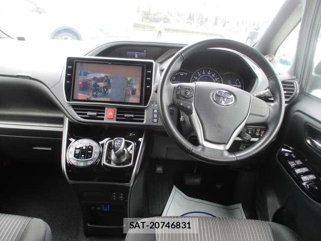 Toyota VOXY 2018-12 8054236-2