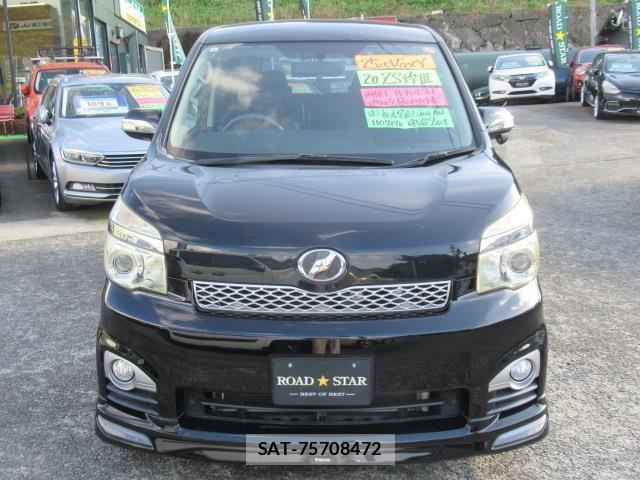 Toyota VOXY 2013-05 8054243-1