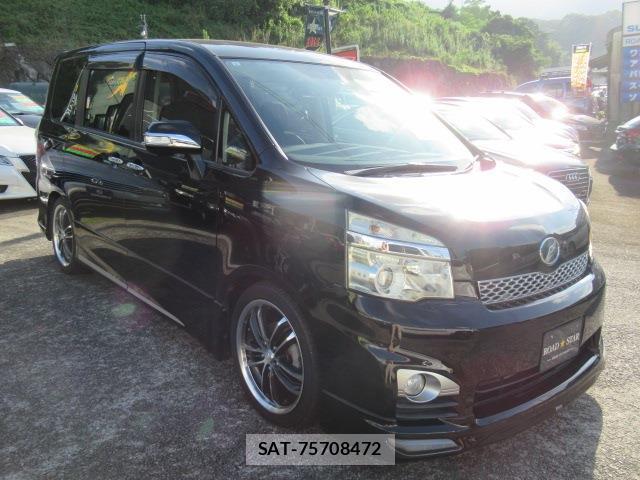 Toyota VOXY 2013-05 8054243-11