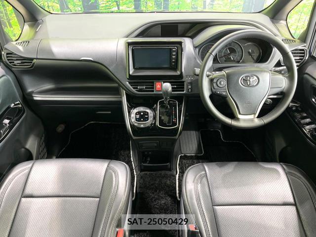 Toyota VOXY 2020-02 8054280-1