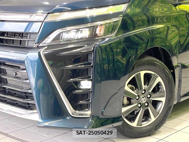 Toyota VOXY 2020-02 8054280-12