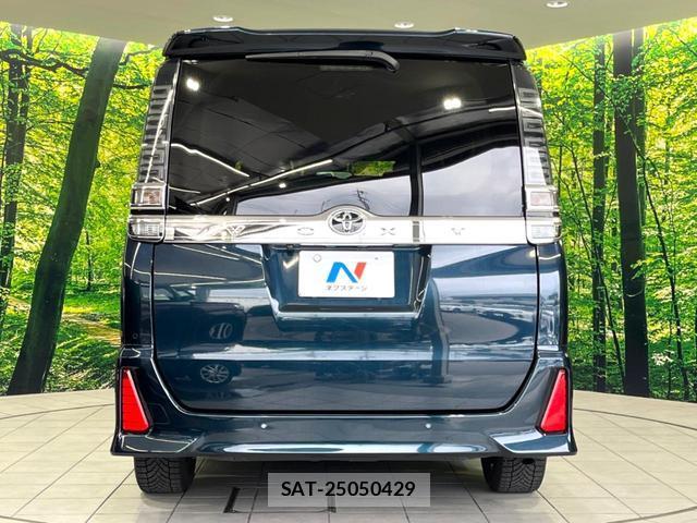Toyota VOXY 2020-02 8054280-15