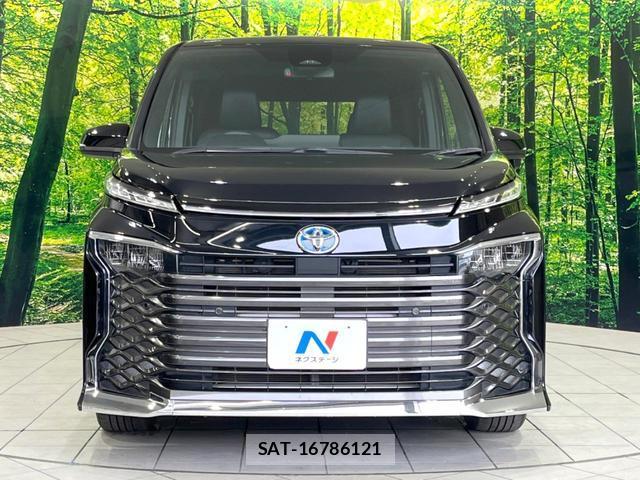 Toyota VOXY 2023-06 8054289-14