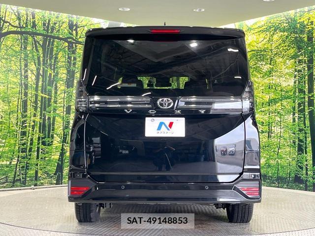 Toyota VOXY 2023-02 8054371-15