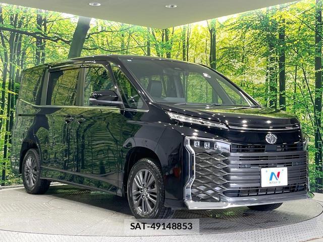 Toyota VOXY 2023-02 8054371-16