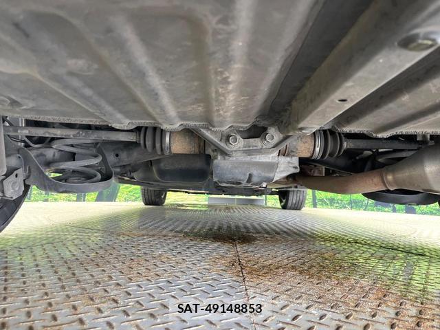 Toyota VOXY 2023-02 8054371-18