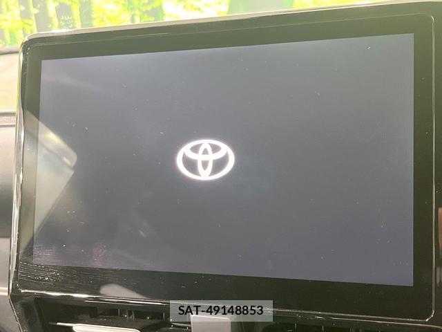 Toyota VOXY 2023-02 8054371-3