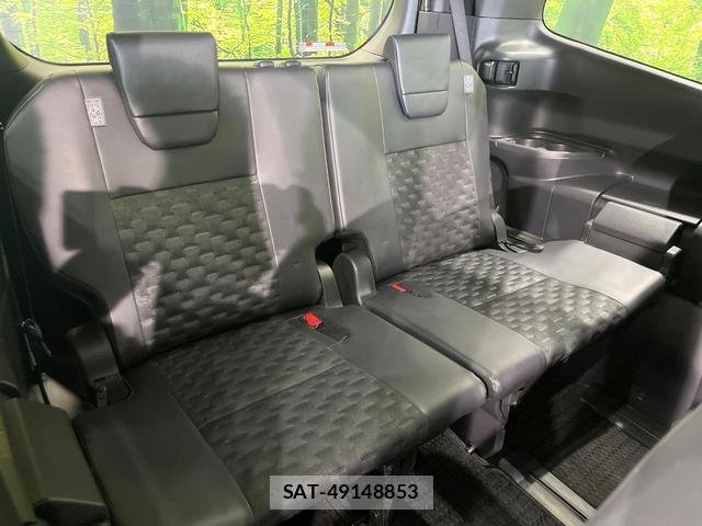 Toyota VOXY 2023-02 8054371-9