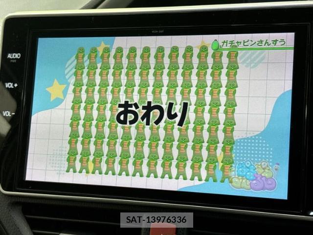 Toyota VOXY 2019-07 8054385-12