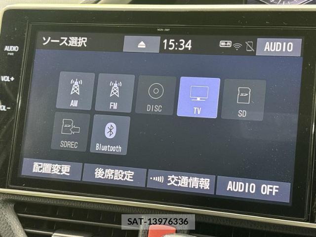 Toyota VOXY 2019-07 8054385-8