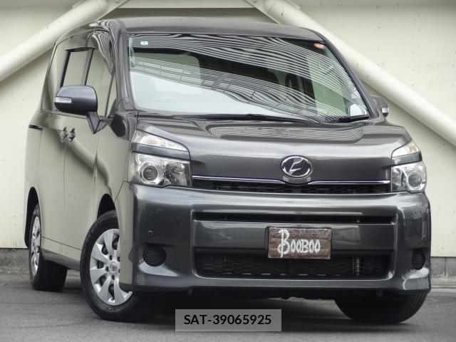Toyota VOXY 2012-02 8054433-3