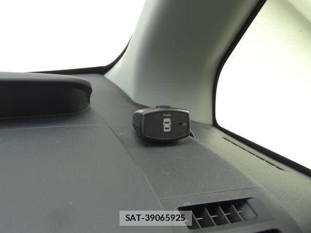 Toyota VOXY 2012-02 8054433-7