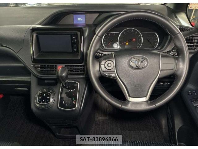 Toyota VOXY 2014-12 8054602-2