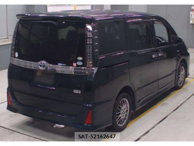 Toyota VOXY 2017-01 8054617-4