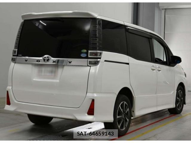 Toyota VOXY 2017-09 8054622-1