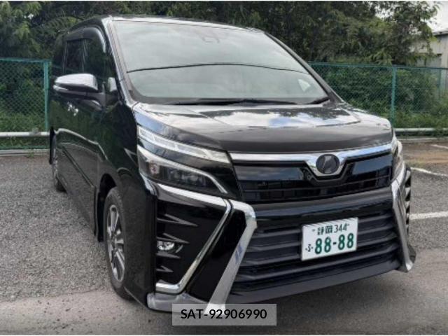 Toyota VOXY 2018 8054666-0