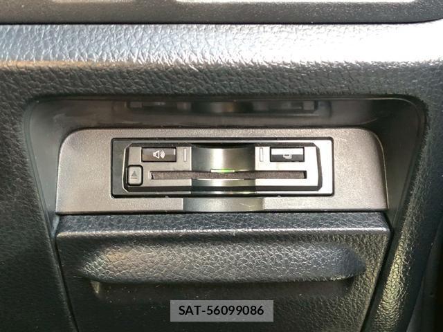 Toyota VOXY 2018-10 8054846-6