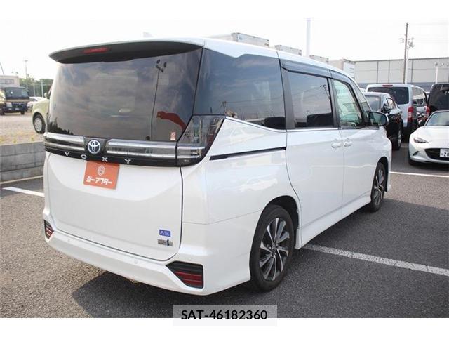 Toyota VOXY 2023-02 8054947-13