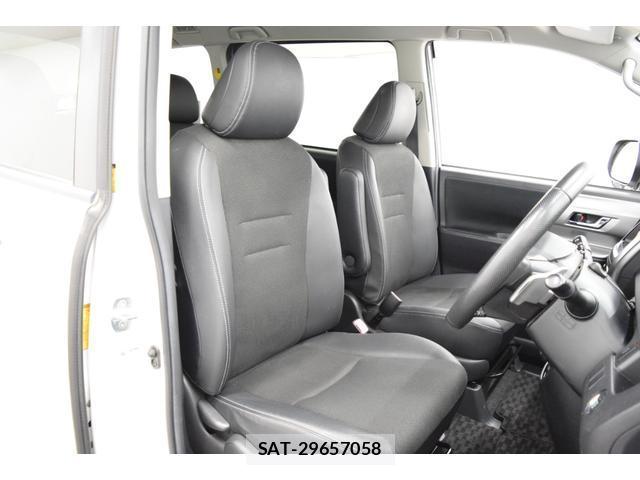 Toyota VOXY 2013-02 8055353-17