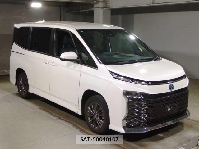 Toyota VOXY 2022-11 8055418-0