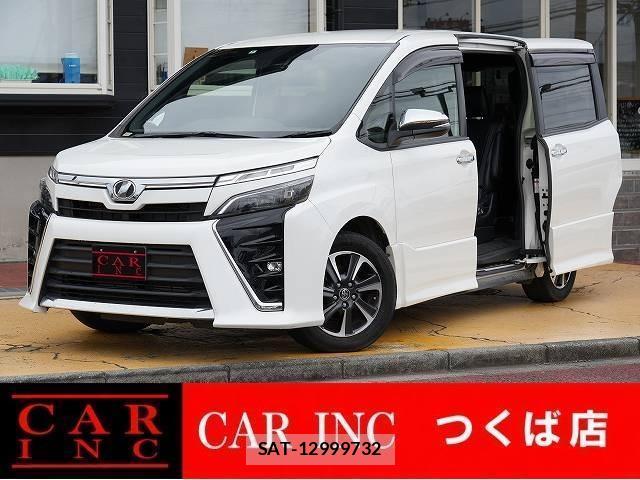 Toyota VOXY 2018-05 8055457-0