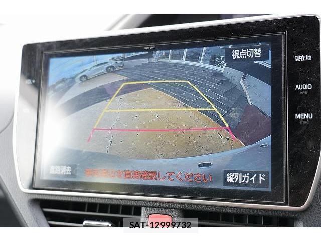 Toyota VOXY 2018-05 8055457-6
