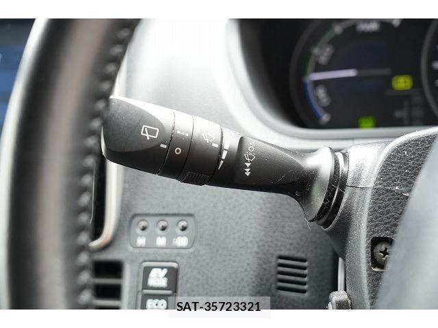 Toyota VOXY 2019-08 8055462-14