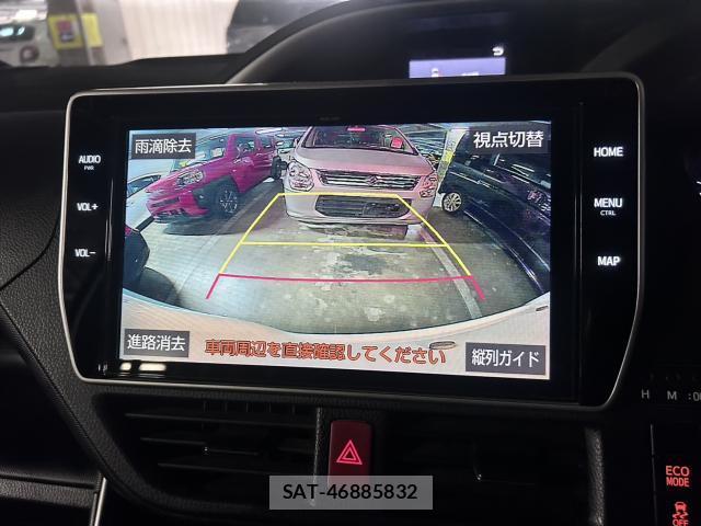 Toyota VOXY 2021-04 8055640-11