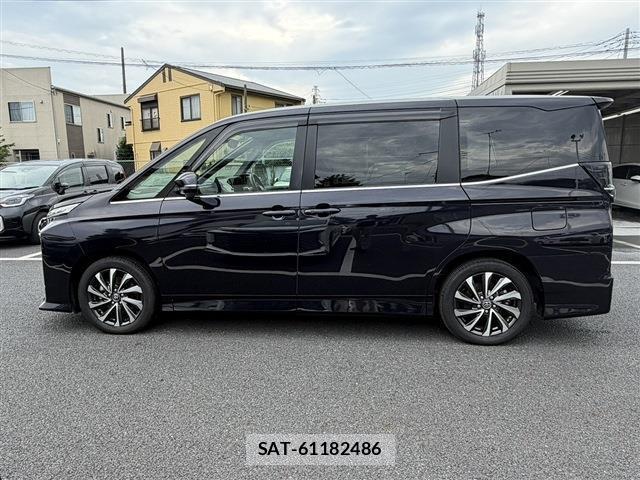Toyota VOXY 2022-11 8055662-10