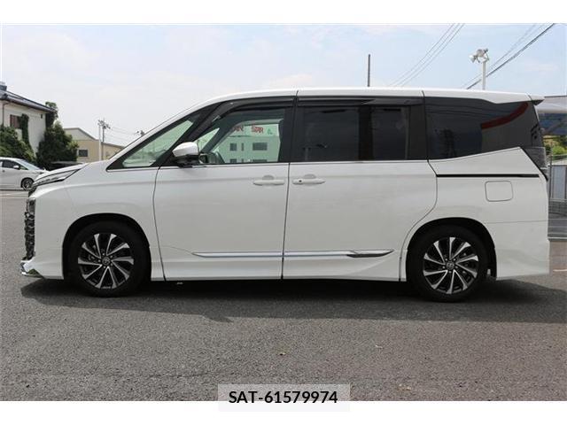 Toyota VOXY 2023-04 8055665-10