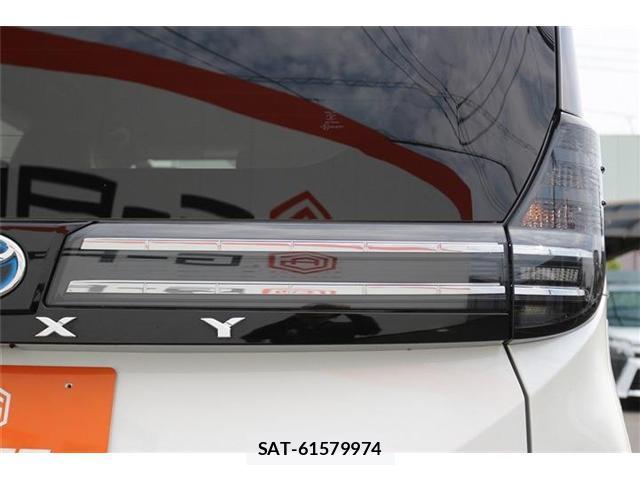 Toyota VOXY 2023-04 8055665-12
