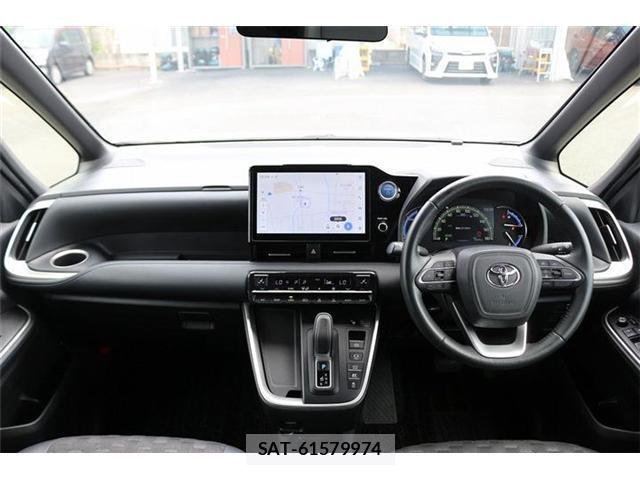 Toyota VOXY 2023-04 8055665-17