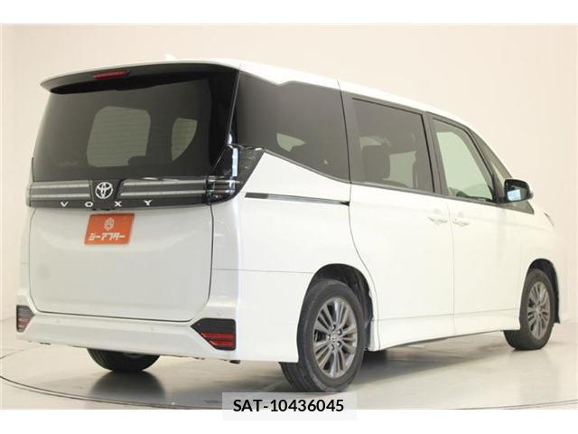 Toyota VOXY 2022-12 8055887-11