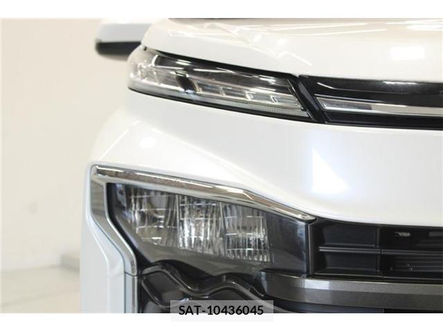 Toyota VOXY 2022-12 8055887-16