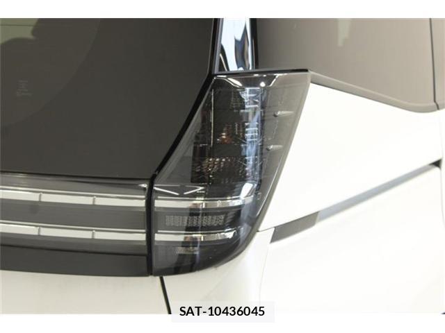 Toyota VOXY 2022-12 8055887-17