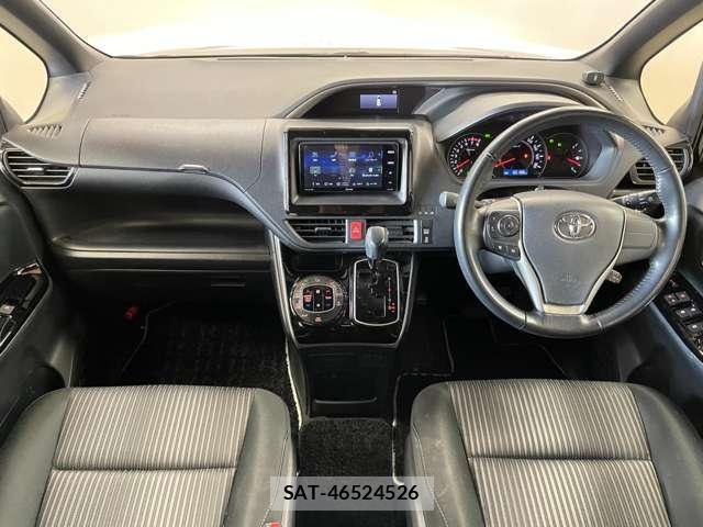 Toyota VOXY 2019-02 8055919-1