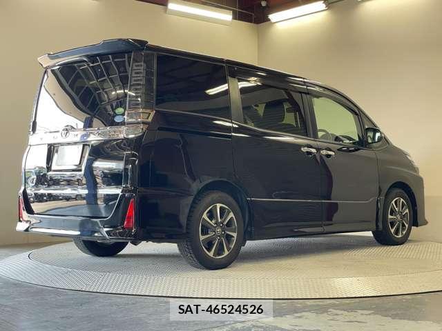 Toyota VOXY 2019-02 8055919-10