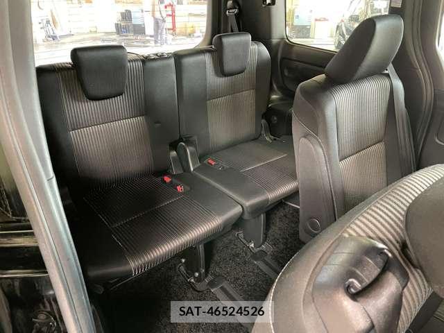 Toyota VOXY 2019-02 8055919-16