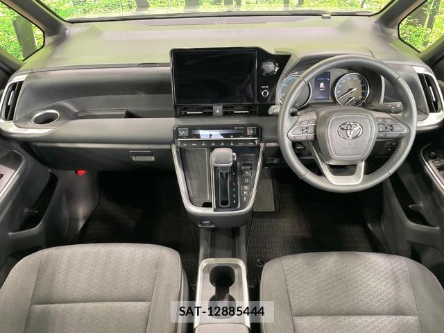 Toyota VOXY 2024-03 8056006-1