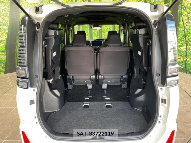 Toyota VOXY 2019-10 8056007-10