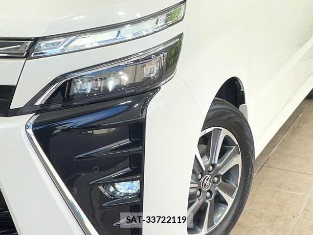 Toyota VOXY 2019-10 8056007-12