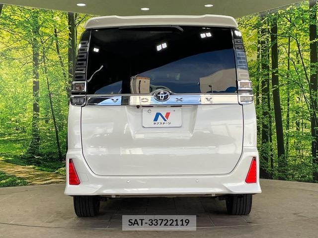 Toyota VOXY 2019-10 8056007-15