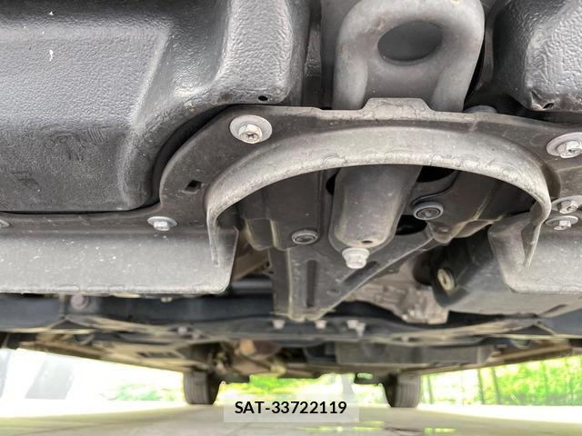 Toyota VOXY 2019-10 8056007-18